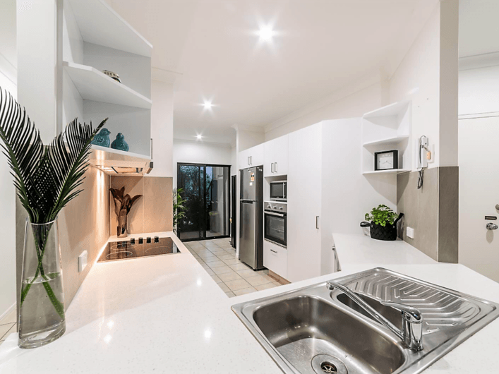 3 BEDROOM / 2 BATHROOM 9