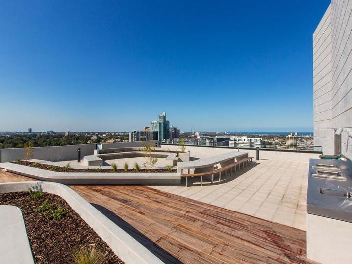 Bay Views in the centre 14