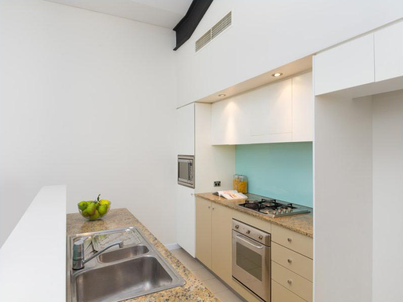 Executive 3-Bedroom 2-Storey Penthouse – 3