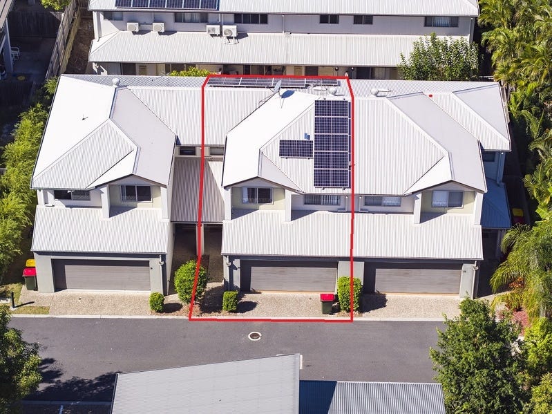 Spacious, light filled 3 bedroom 2