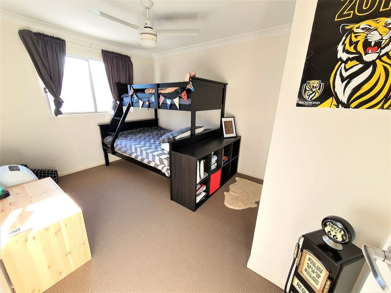 Spacious, light filled 3 bedroom 16