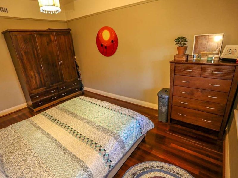 Cosy two bedroom apartment oozing 5