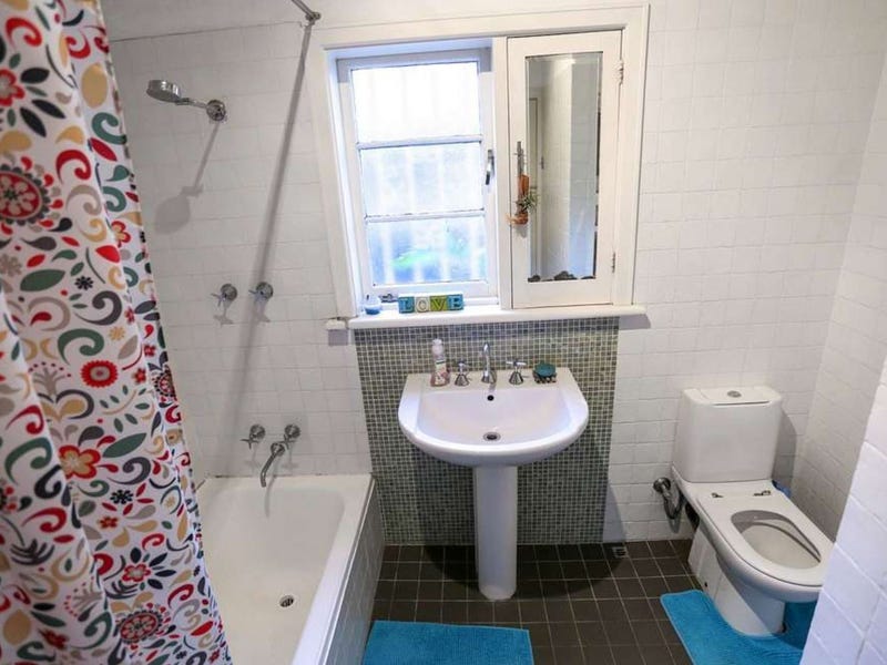 Cosy two bedroom apartment oozing 7
