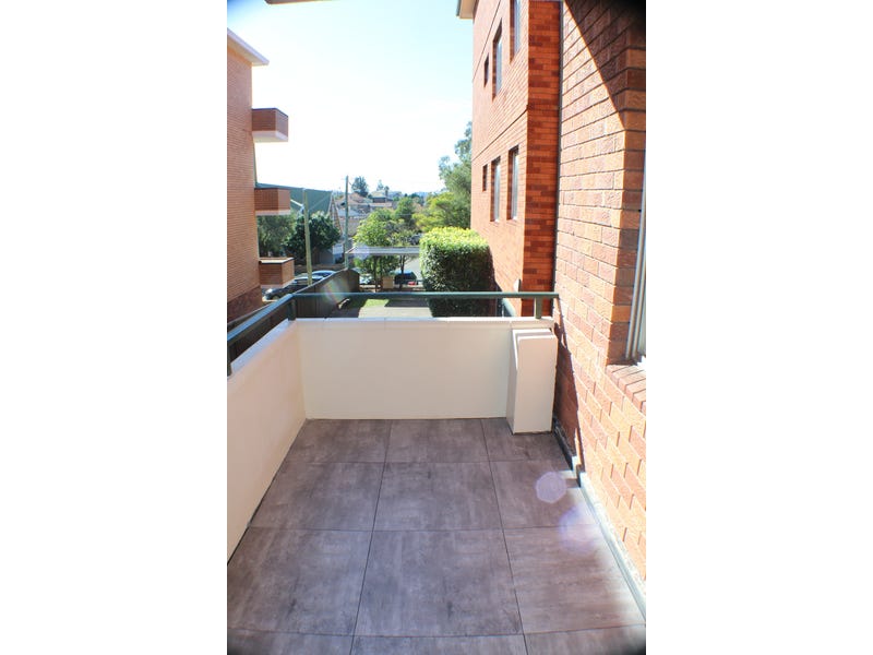 Fully Renovated Gem 14