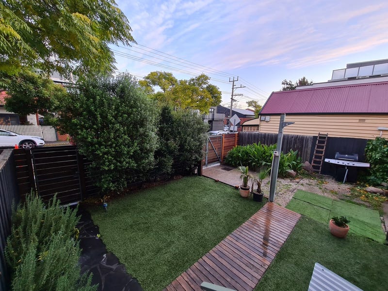 House LEASED 12
