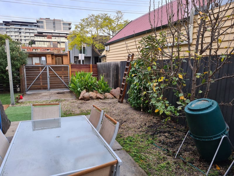 House LEASED 13