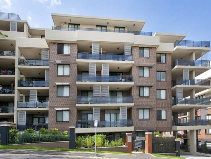 Spacious and Bright Executive Apartment 8
