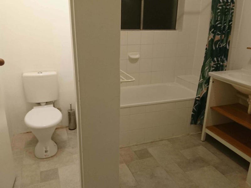 2br unit Clifton Hill close 7