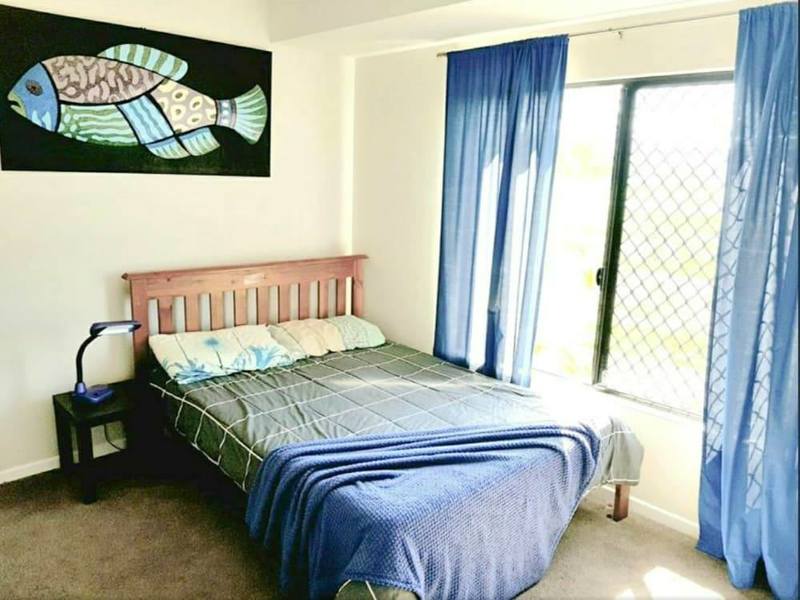 5 Bedroom House on 1 8