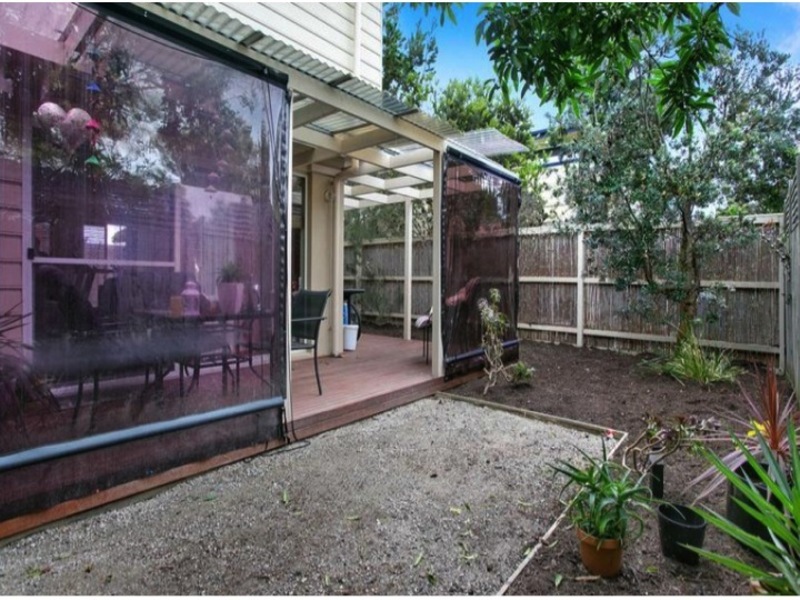 Modern 3 bedroom close to 7
