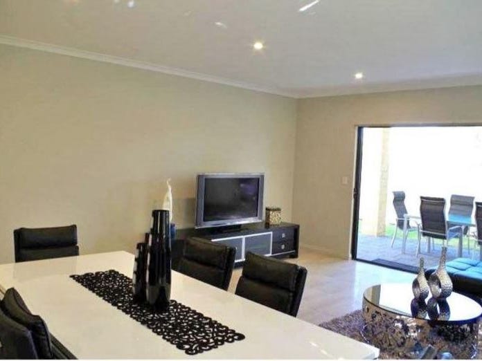 IMMACULATELY PRESENTED HOME!! 3