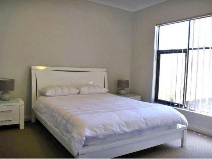 IMMACULATELY PRESENTED HOME!! 8