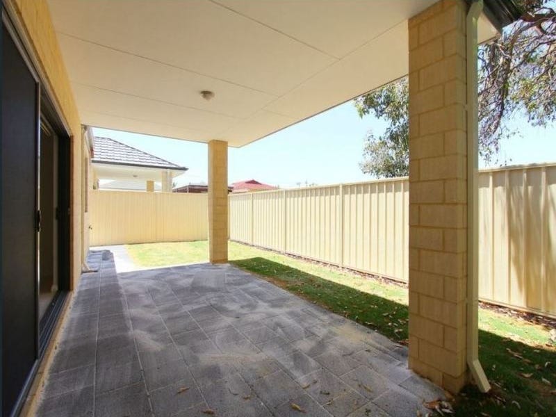 IMMACULATELY PRESENTED HOME!! 11