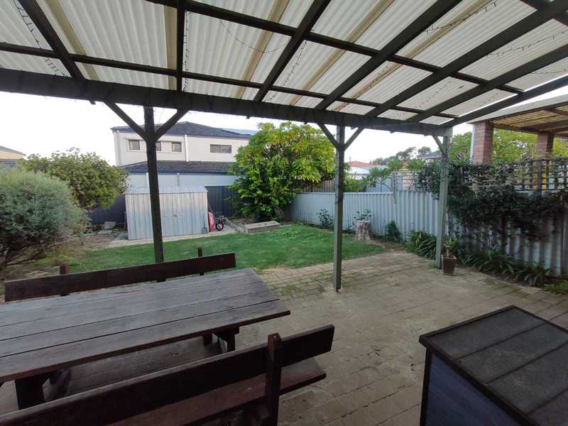 RENOVATED SPACIOUS 2 BED DUPLEX 2