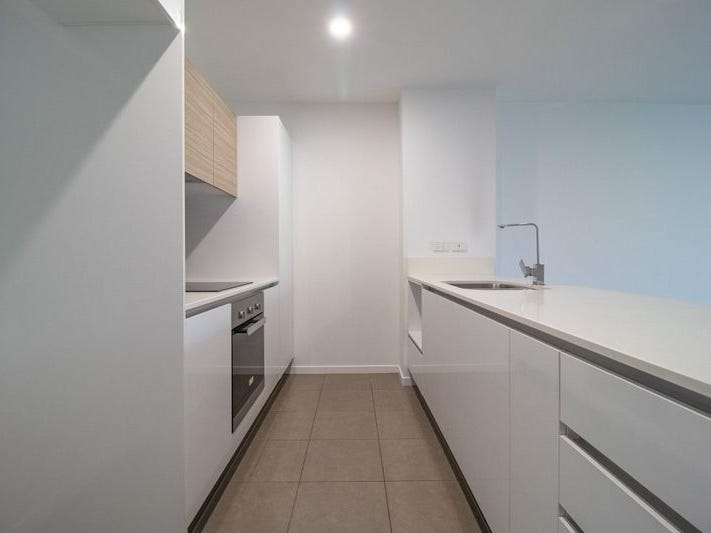 Hot Spot | Unfurnished | 4