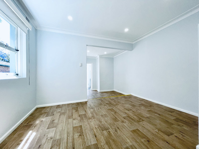Bright Semi-House at Chatswood’s Premier Street in the Heart of Chatswood!