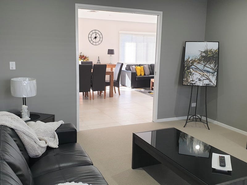 FURNISHED EXECUTIVE HOME IN SOUGHT 4