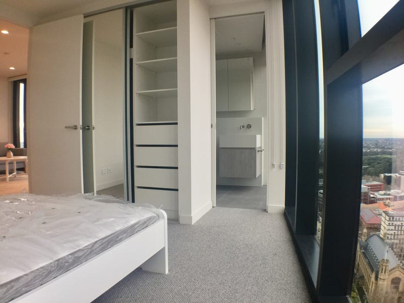 Furnished Apartment next to Rundle 14