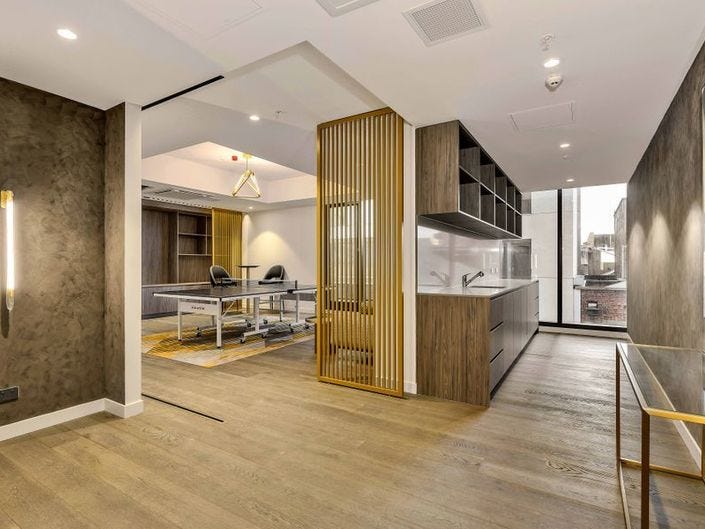 Furnished Apartment next to Rundle 26