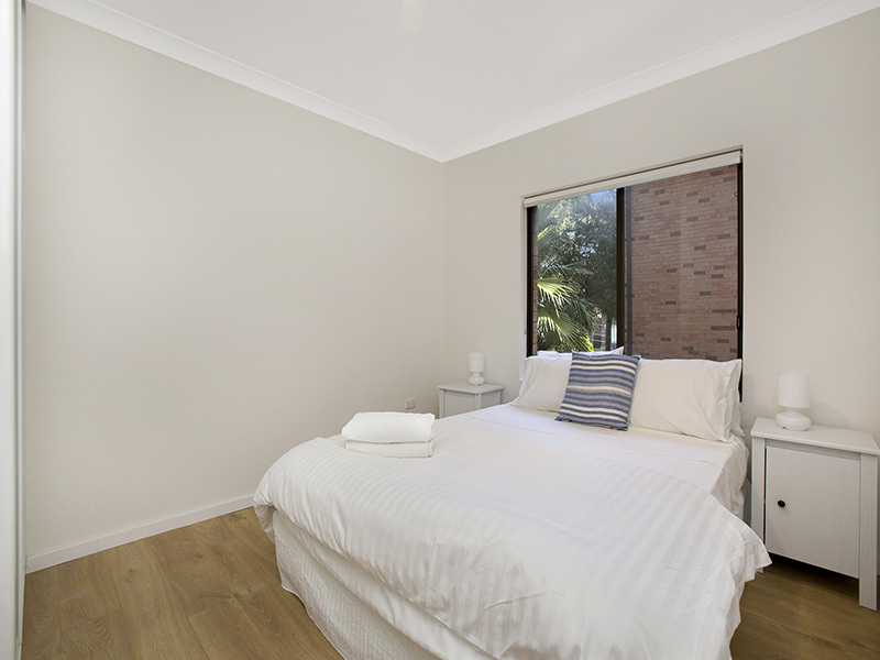 Spacious Airy Apartment Close to 8