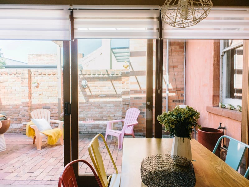 Furnished terrace in the heart 4