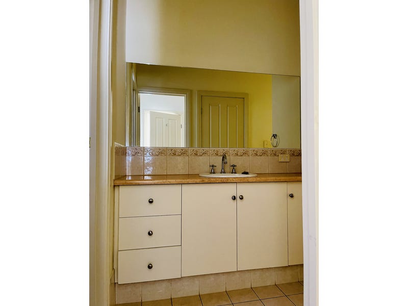 Marion 3 Bedroom House 8