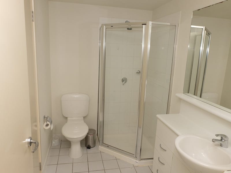 Secure and Bright Furnished 2 5
