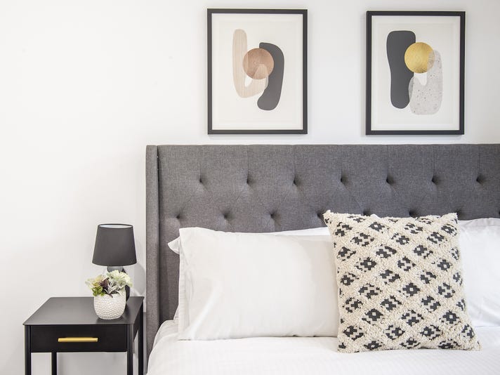 Live in Luxury – Inner 18