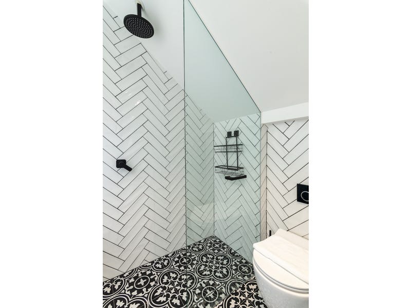 Live in Luxury – Inner 20