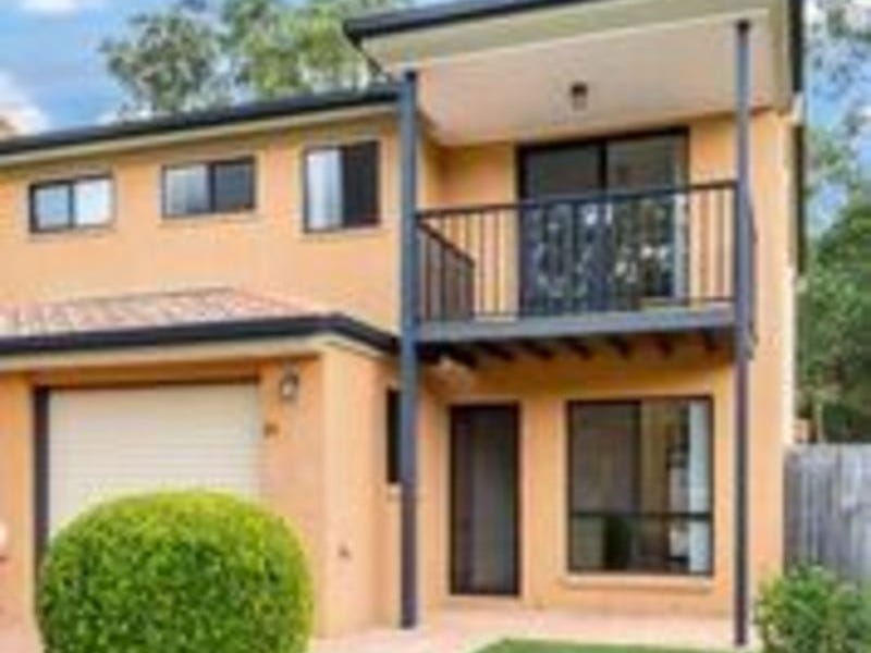 Well Appointed Townhouse in Gated Complex