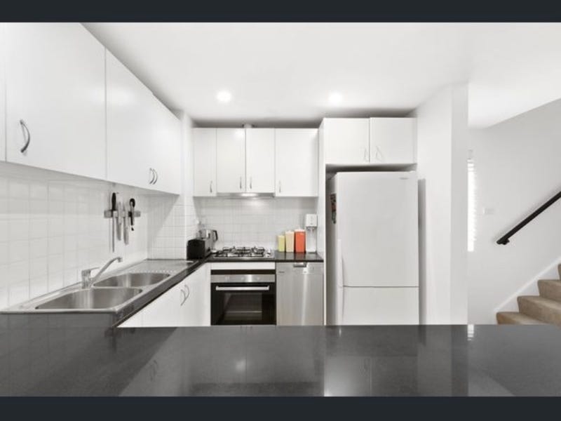 Warehouse Conversion 2 bedroom apartment – Deposit taken