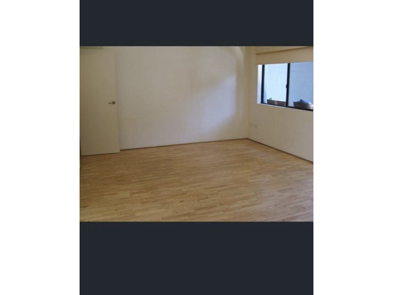 Warehouse Conversion 2 bedroom apartment 5