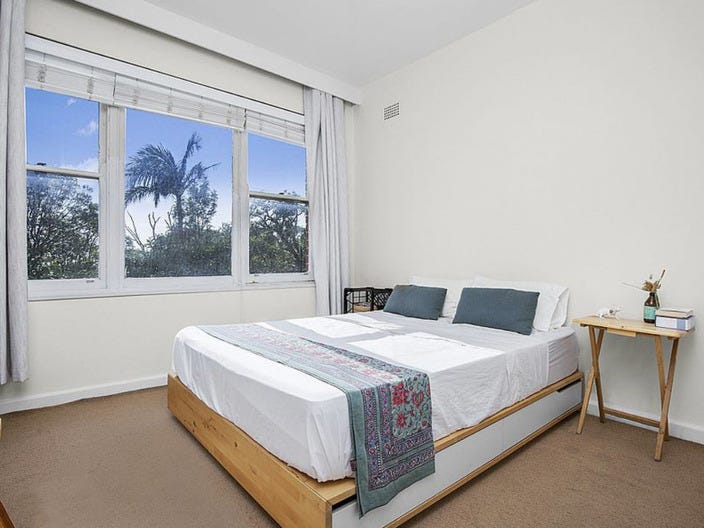 ** LEASED ** $500pw 5