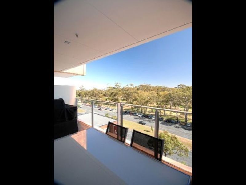 North Facing Apartment, Eastwood 8