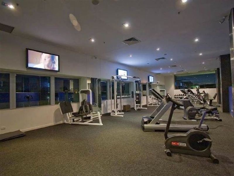 North Facing Apartment, Eastwood 15