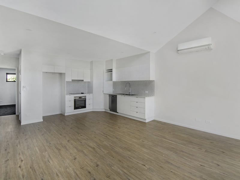 Brand new townhouse in the 2