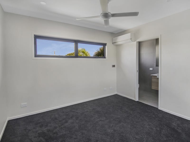 Brand new townhouse in the 9