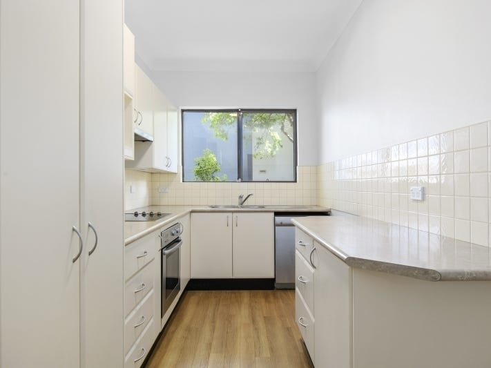 NOW LEASED : Spacious Sunny 4