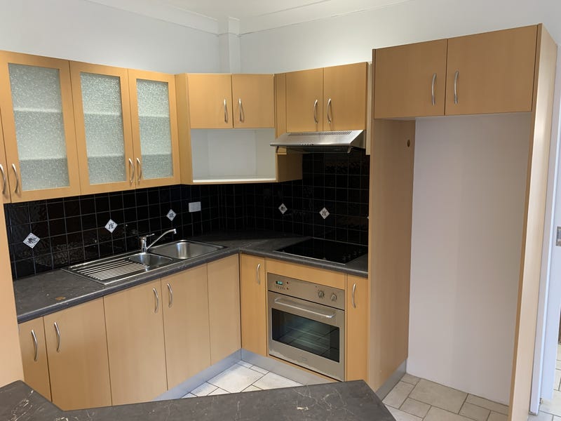 2 Bedroom Unit Walking Distance 3
