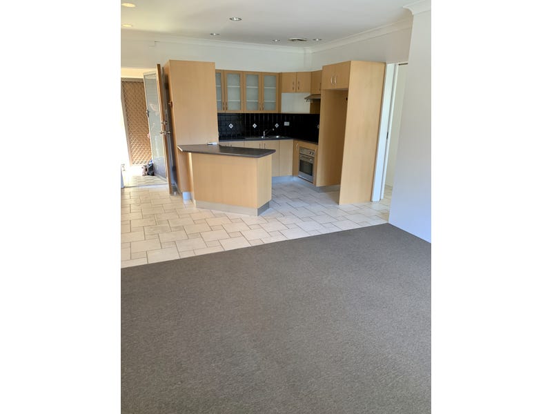 2 Bedroom Unit Walking Distance 4