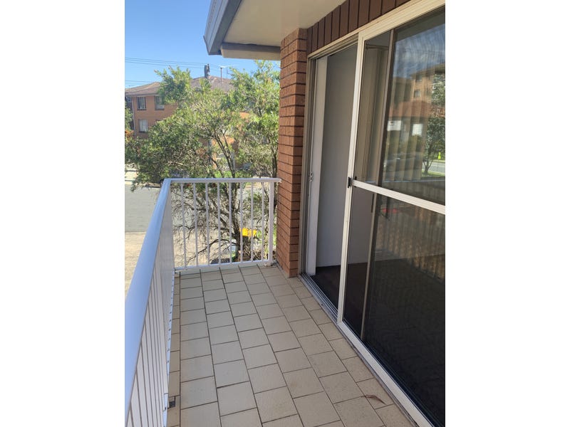2 Bedroom Unit Walking Distance 8