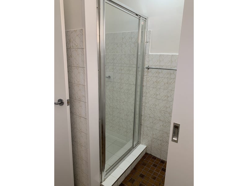 2 Bedroom Unit Walking Distance 10