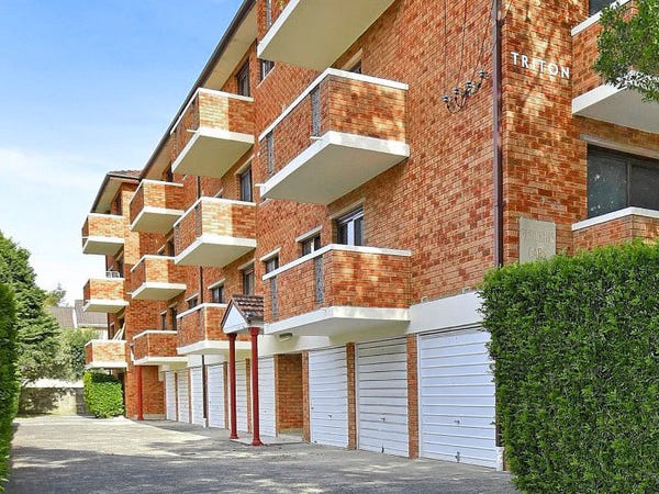 2 BR UNIT IN KINGSFORD 7