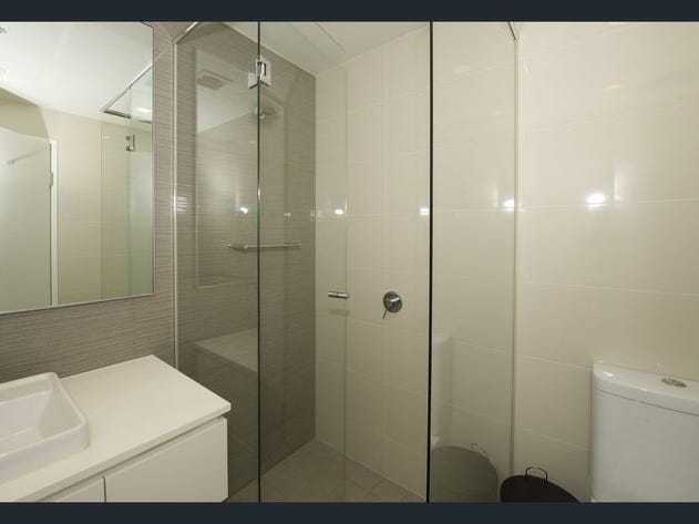 Stylish & Spacious One Bedroom 4