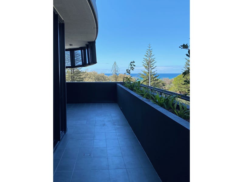 Luxury Apartment With Ocean Views 3
