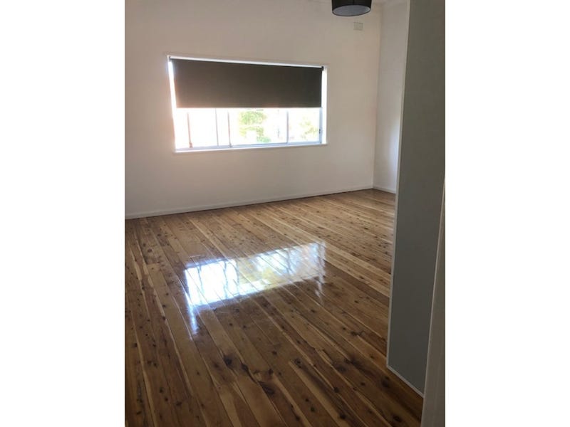 SPACIOUS SUN DRENCHED UNIT WITH 2