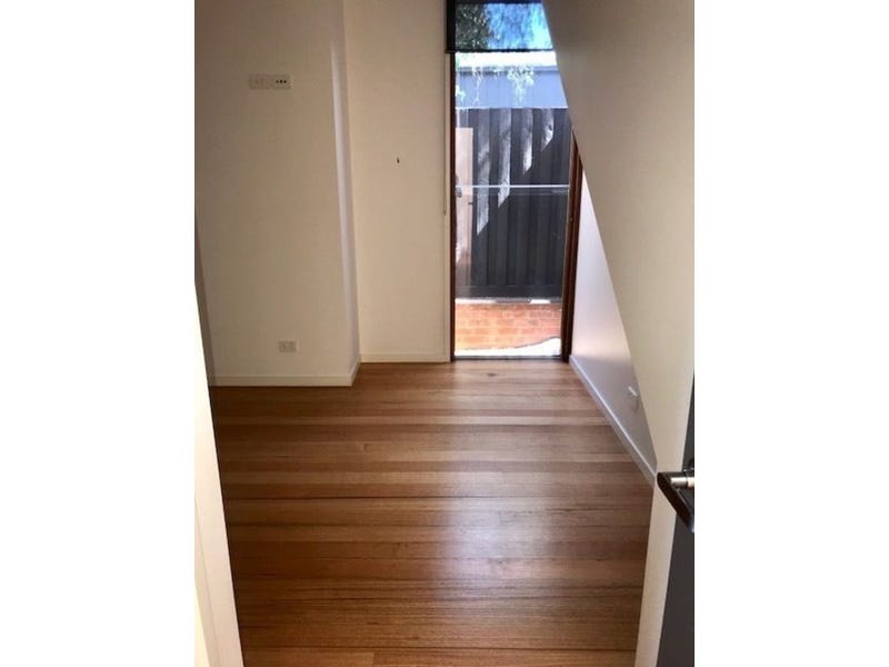 Architect Designed Modern Apartment 8