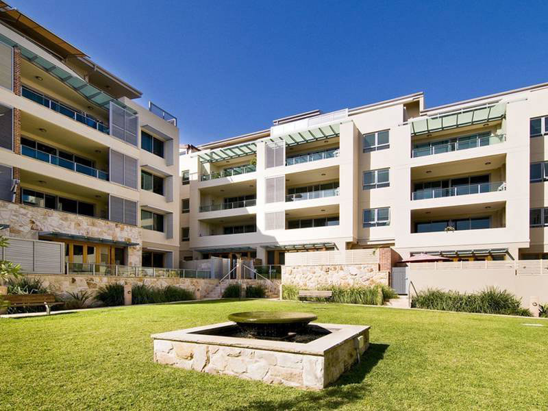 Spacious Executive Apartment near Lindfield 10