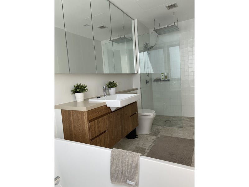 Ground Floor Executive Apartment 10