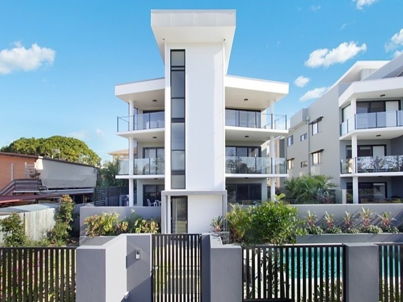 2 BEDROOM LUXURY APARTMENT WITH 2